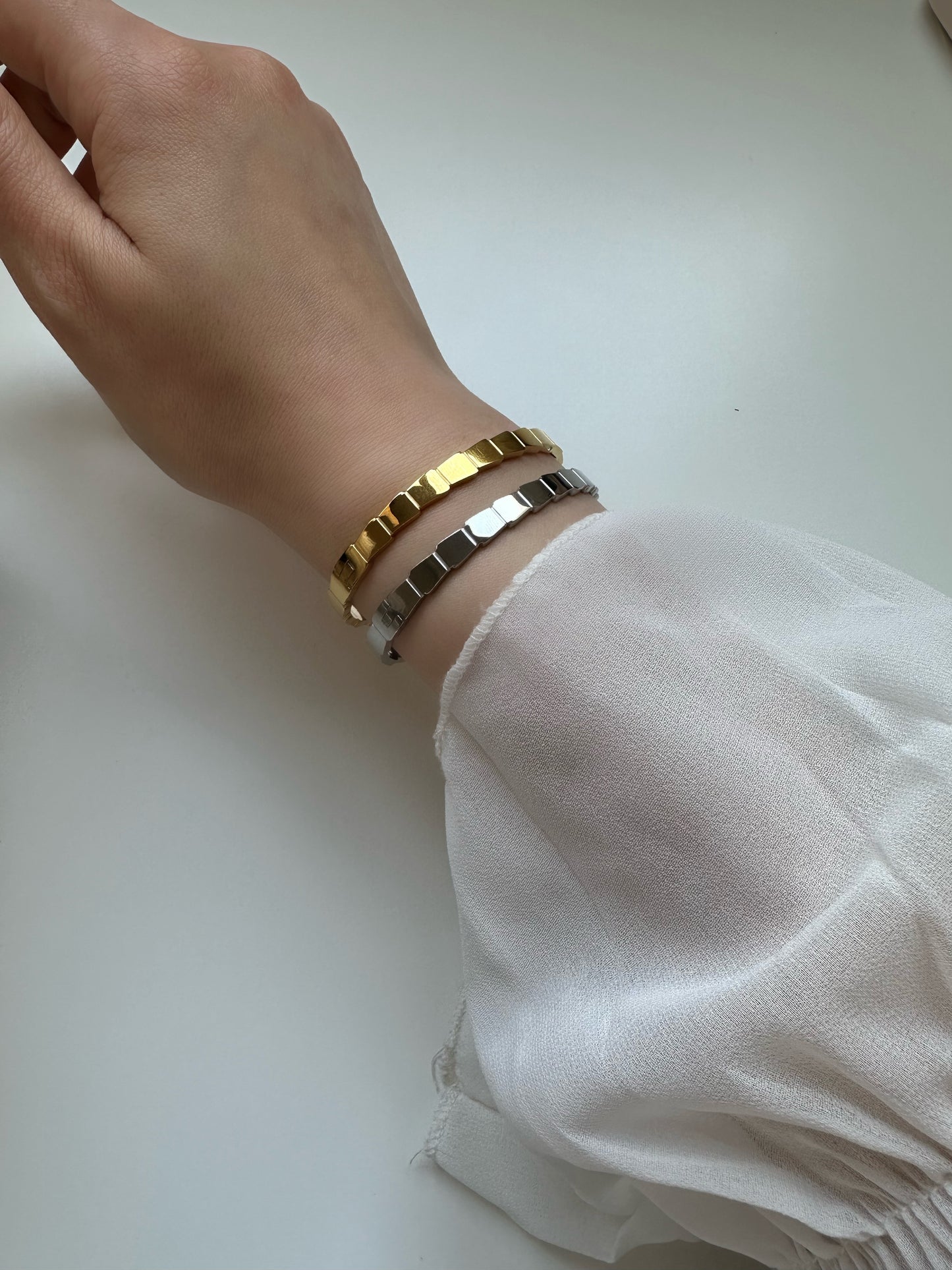 THE CEE Bangle - Waterproof