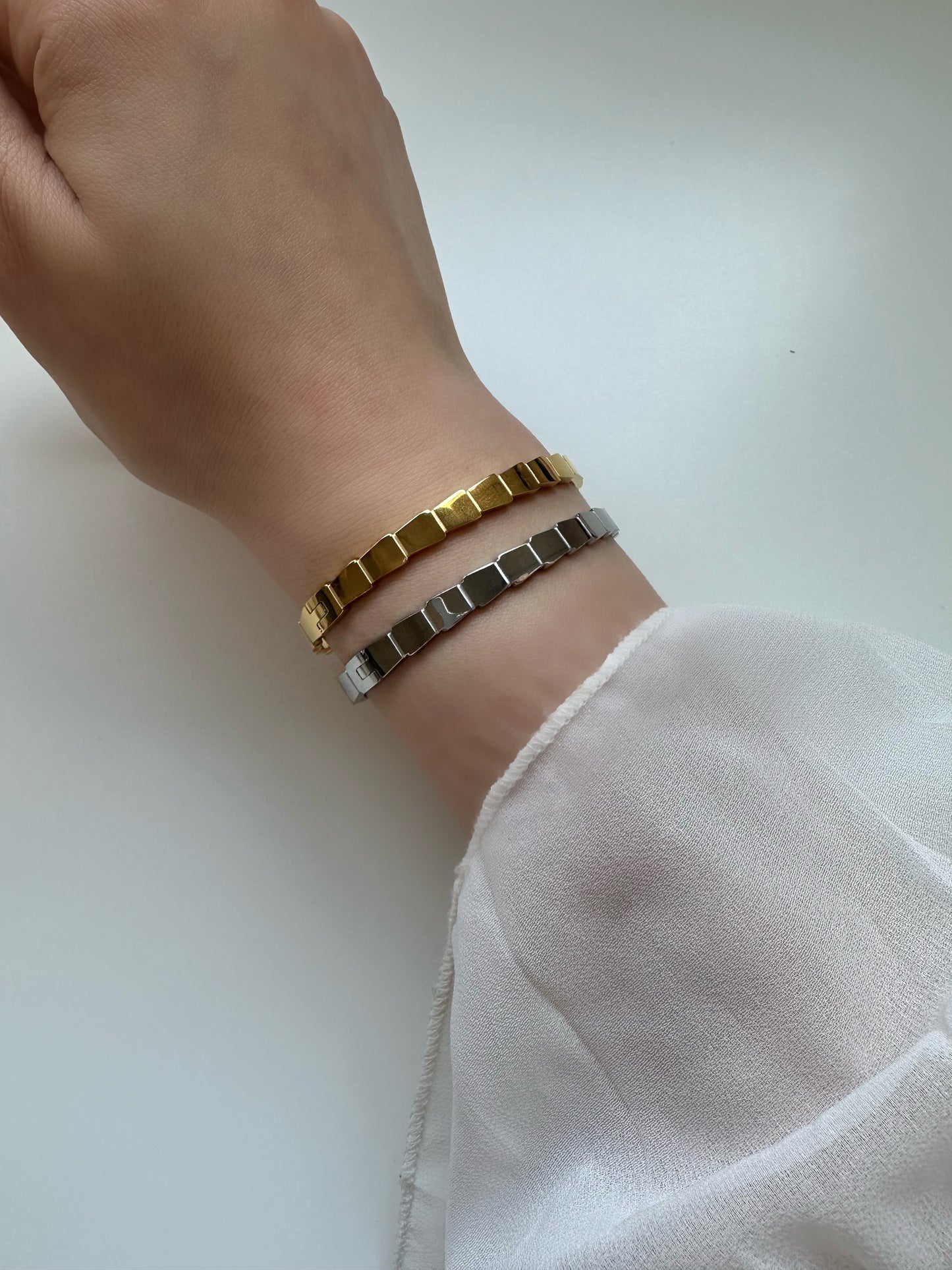 THE CEE Bangle - Waterproof