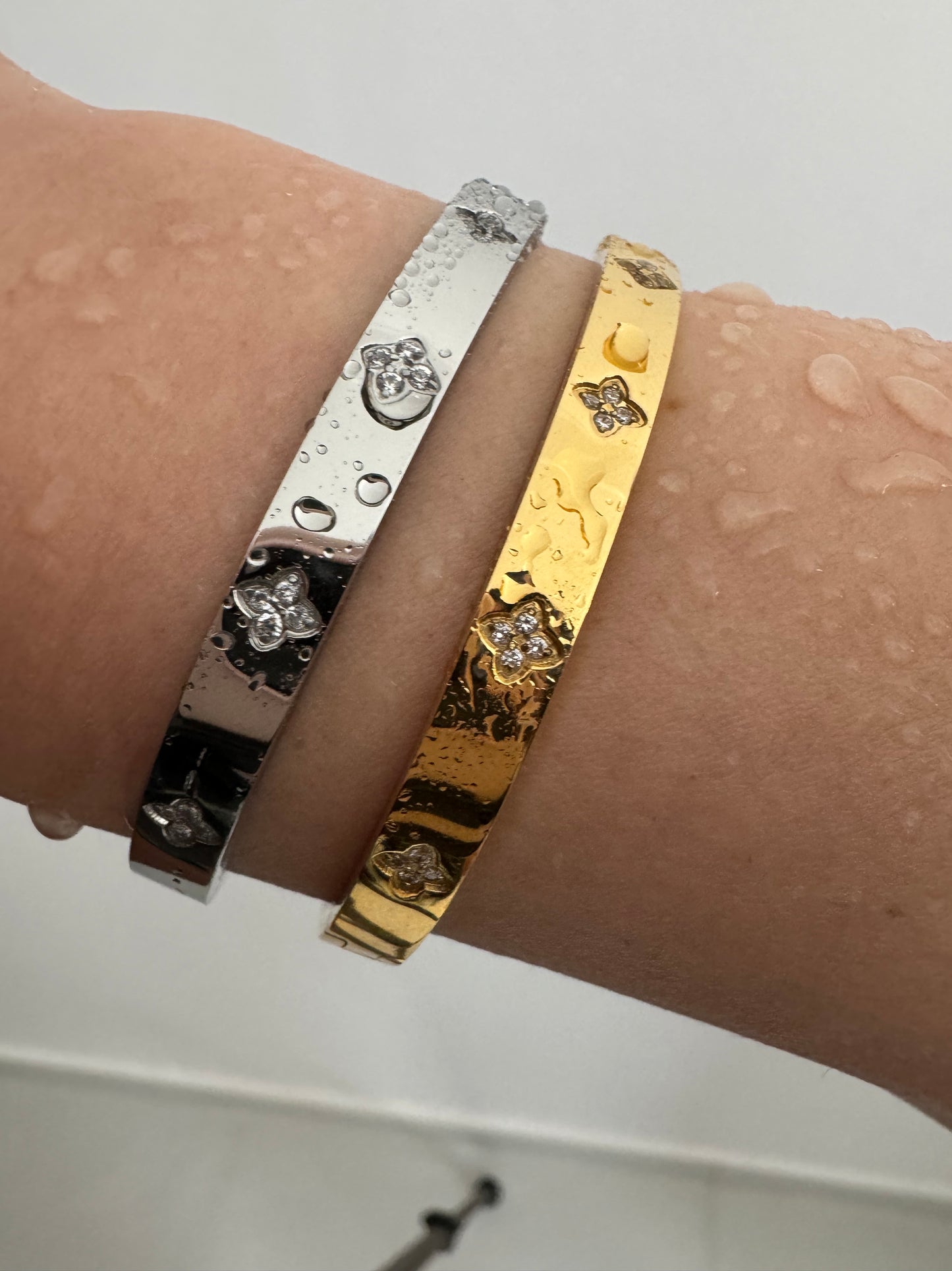 VIOLITTA Bangle - Waterproof