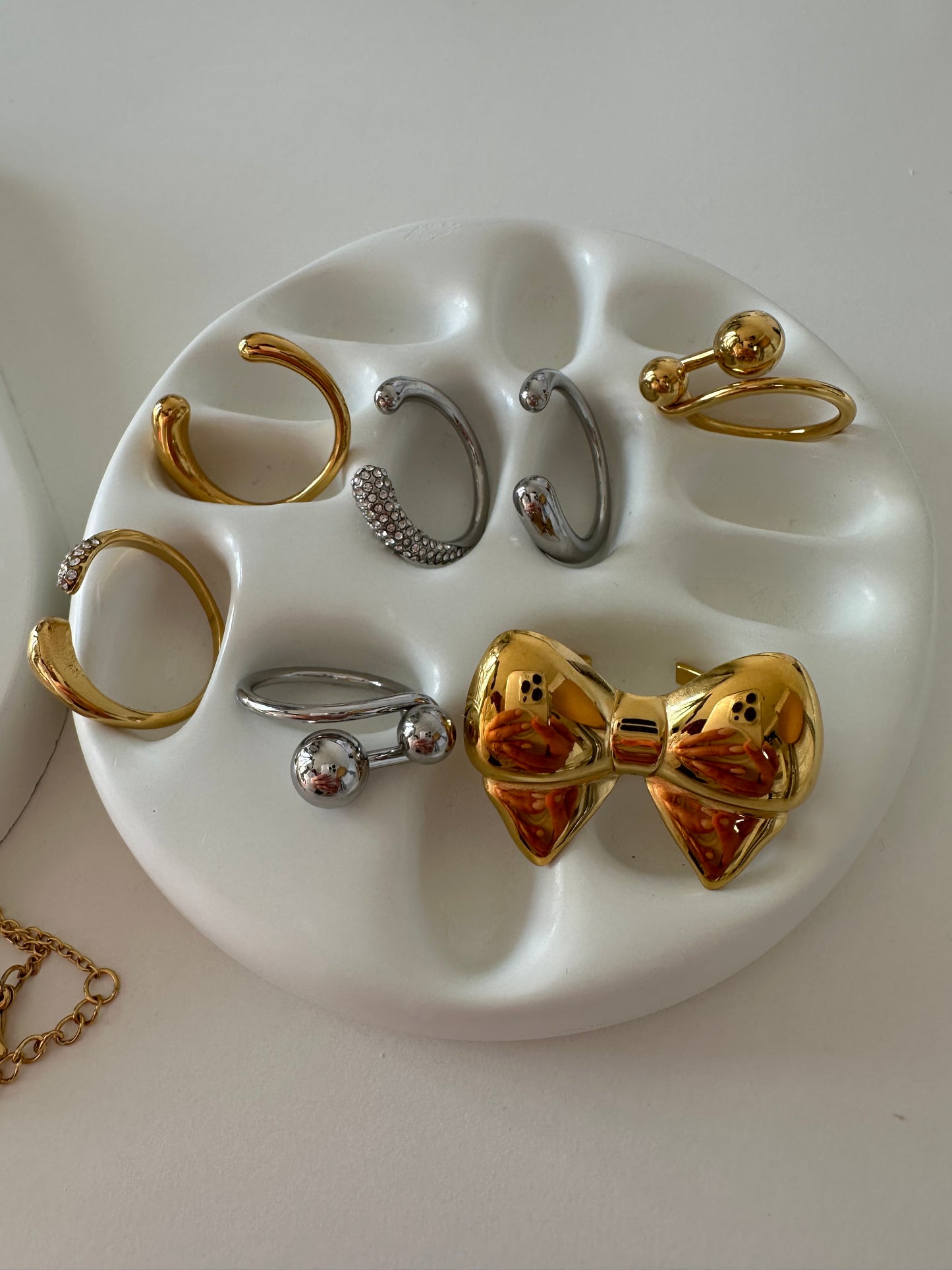 RINGS TRAY -