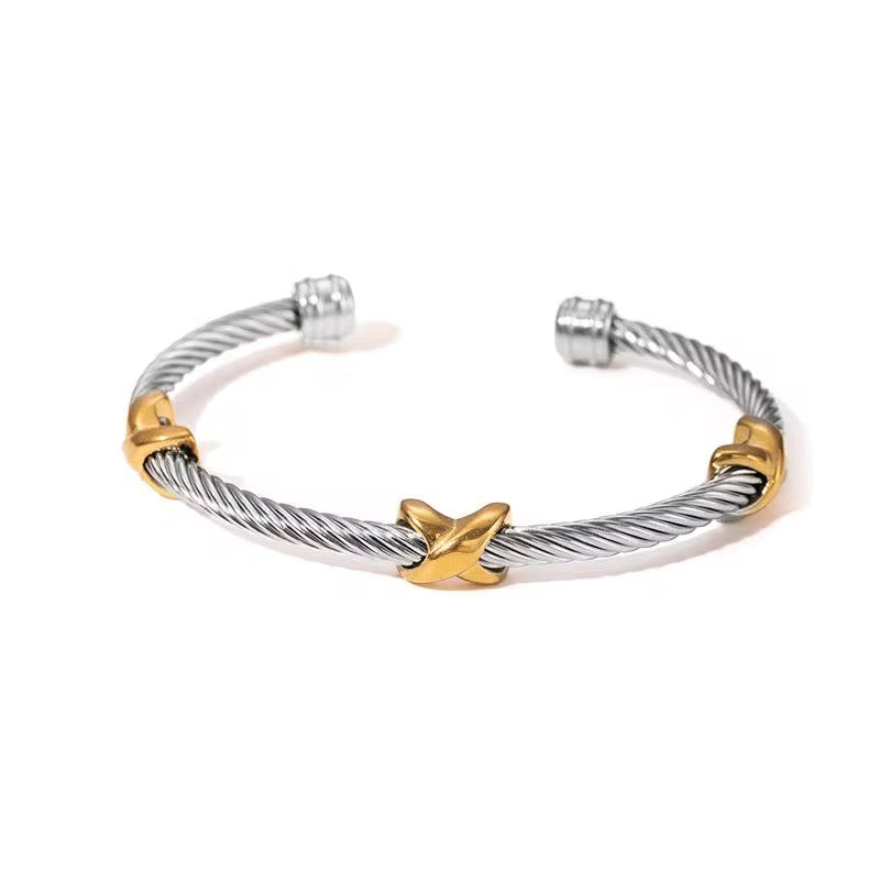 IVANKA TRIO CUFF Bangle - Waterproof ستتوفر قريبا
