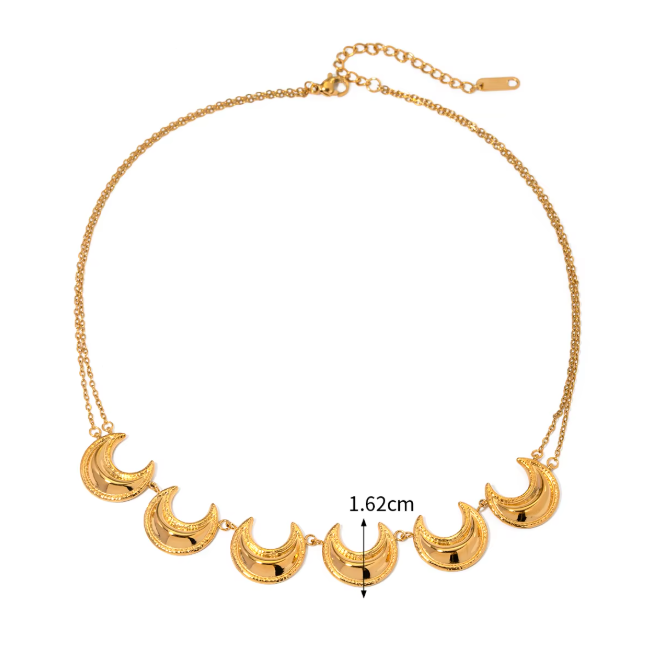 CRESCENT Necklace  - Waterproof ستتوفر خلال 4 اسابيع