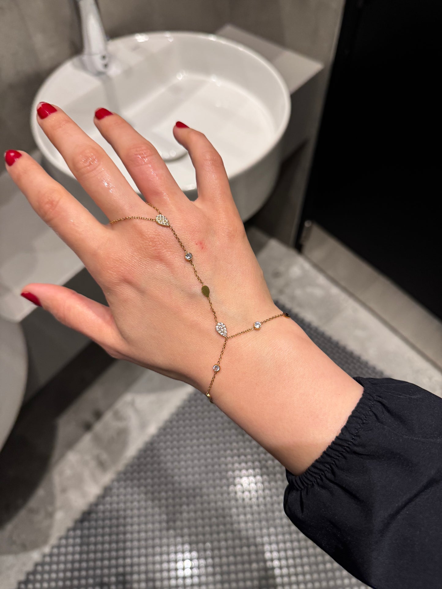 LULU B Bracelet (Handchain) - Waterproof - سوارة لولو B