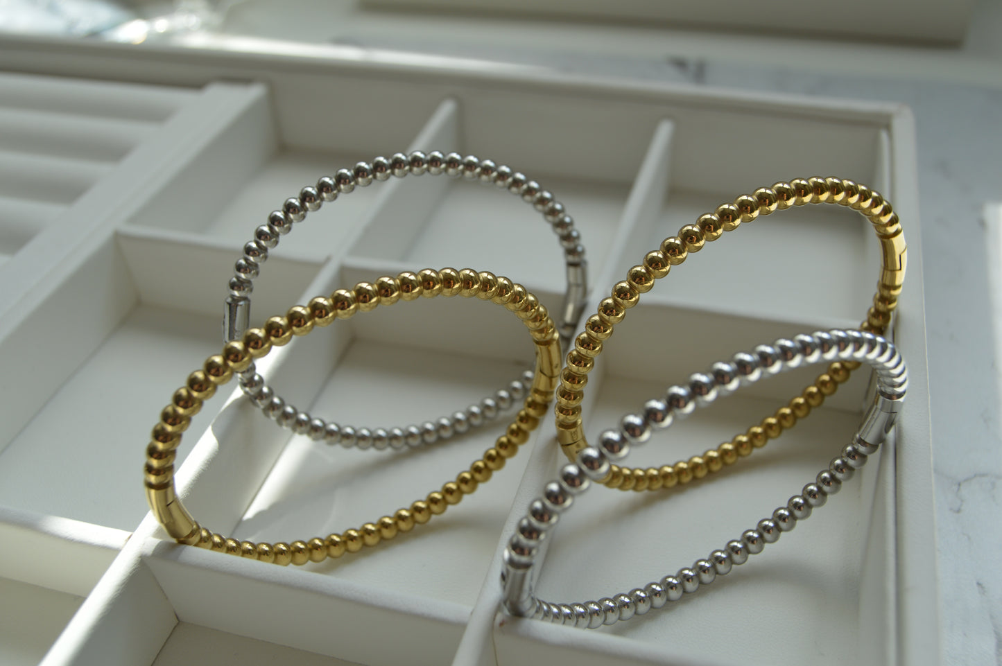 VERA Bangle - Waterproof - سوارة ڤيرا الذهبي
