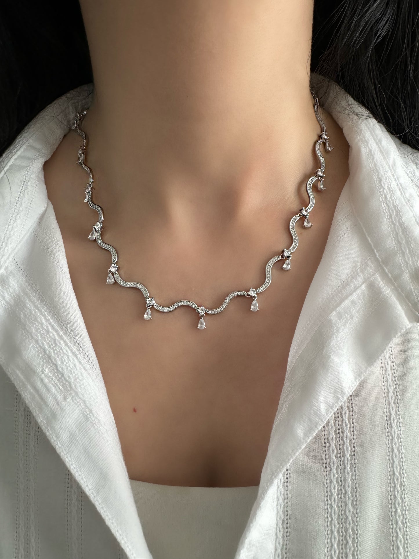 AMWAJ DROPS Necklace Silver