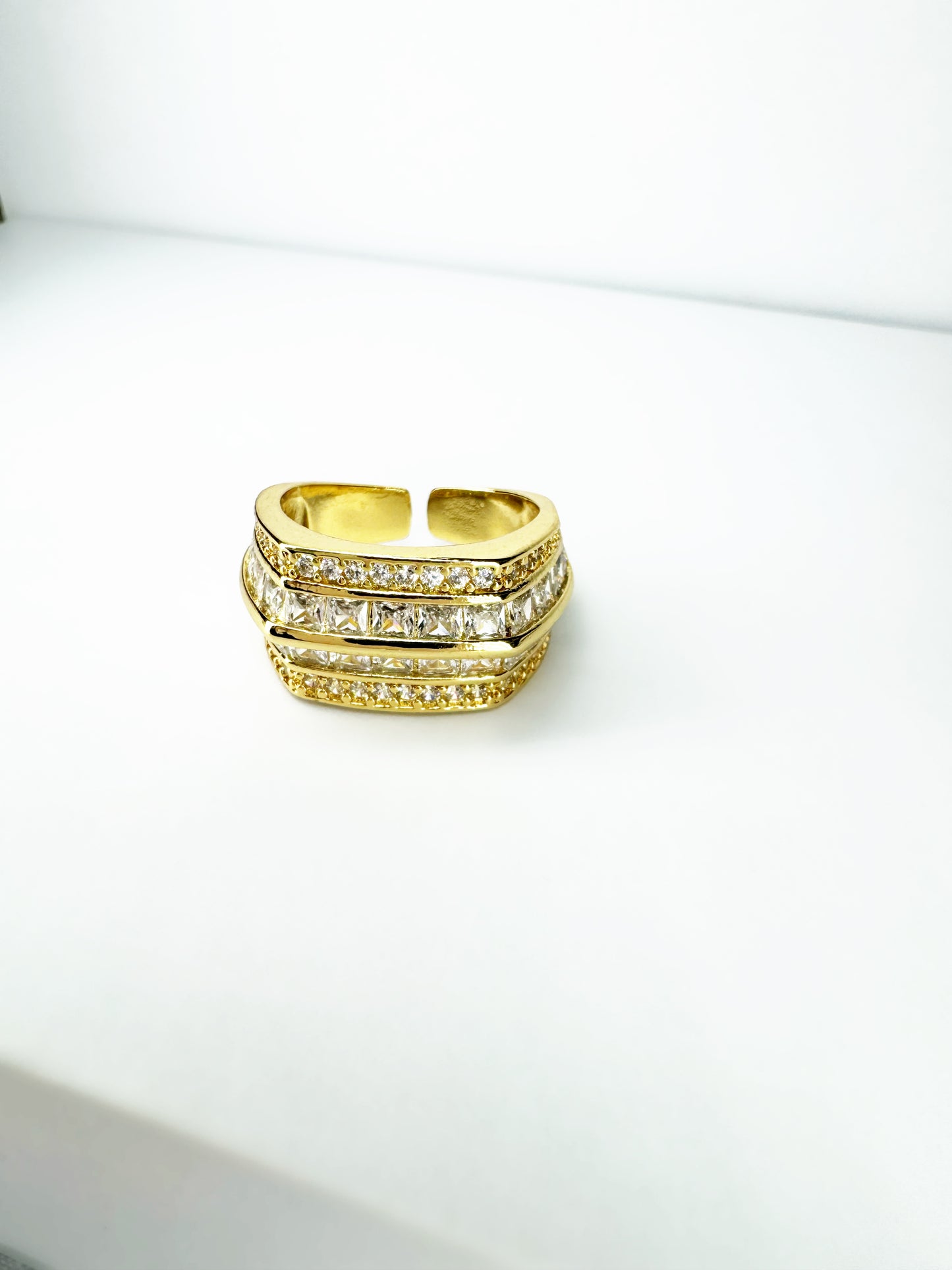 CHARLOTTE Ring - Gold Color