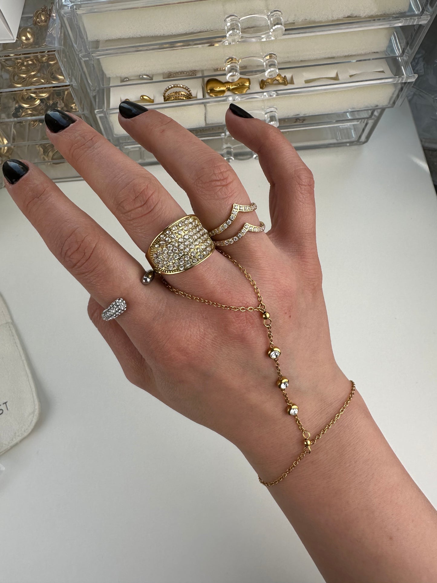 LULU TRIO DIAMONDS Bracelet (Handchain) - Waterproof - سوارة لولو مع 3 زيركون