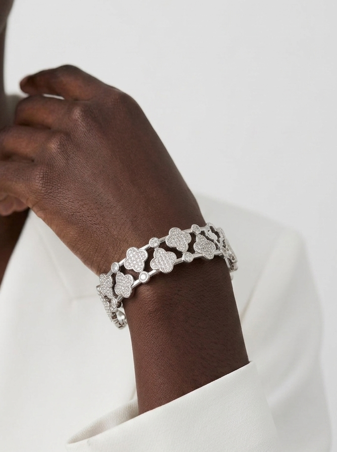 VELVET  Cuff Bangle
