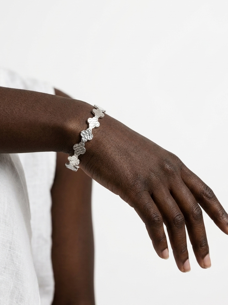 VIOLITTA Cuff Bangle - Waterproof- سوار ڤيوليتا فضي
