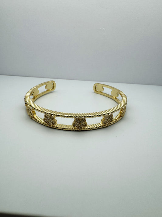 Scattered DAISIES Bangle - Gold Color