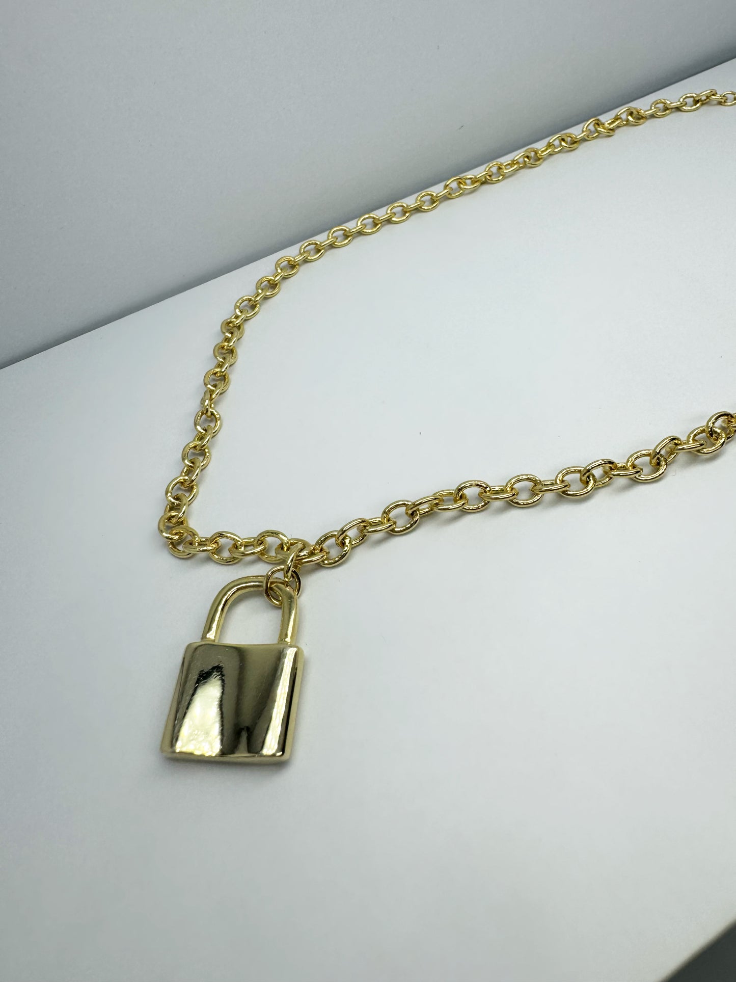 BIAN BOLD Lock Necklace