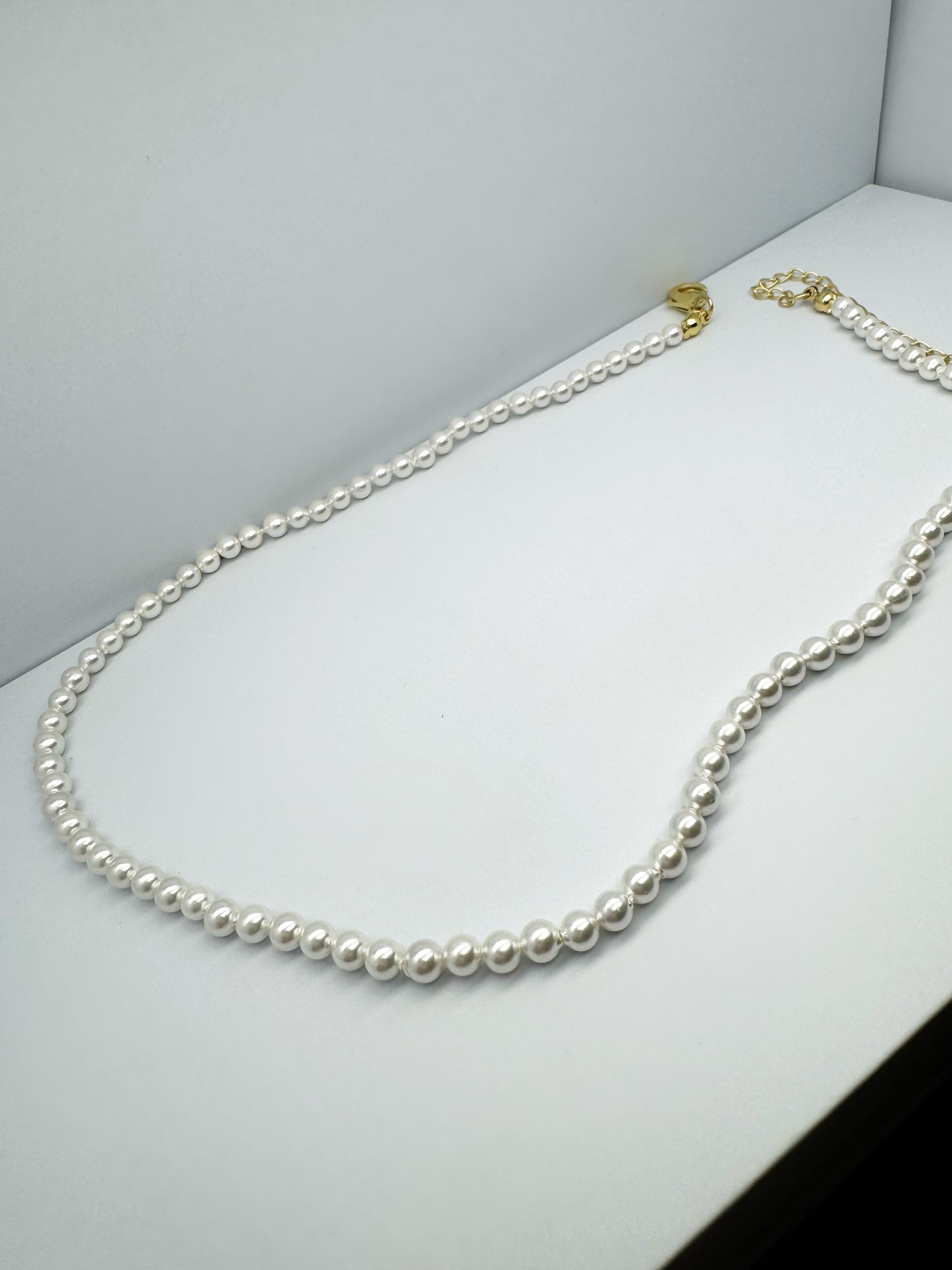 PEARLA Necklace