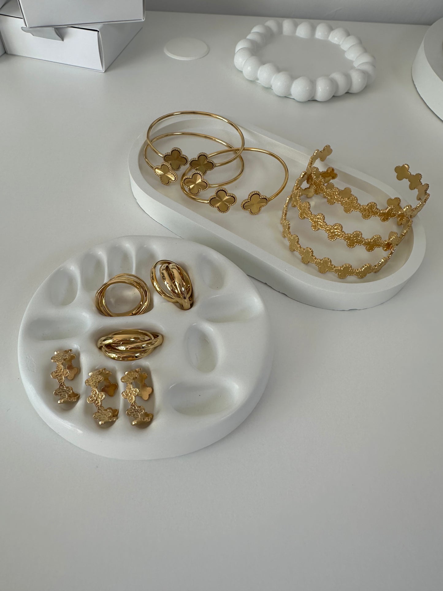 RINGS TRAY -
