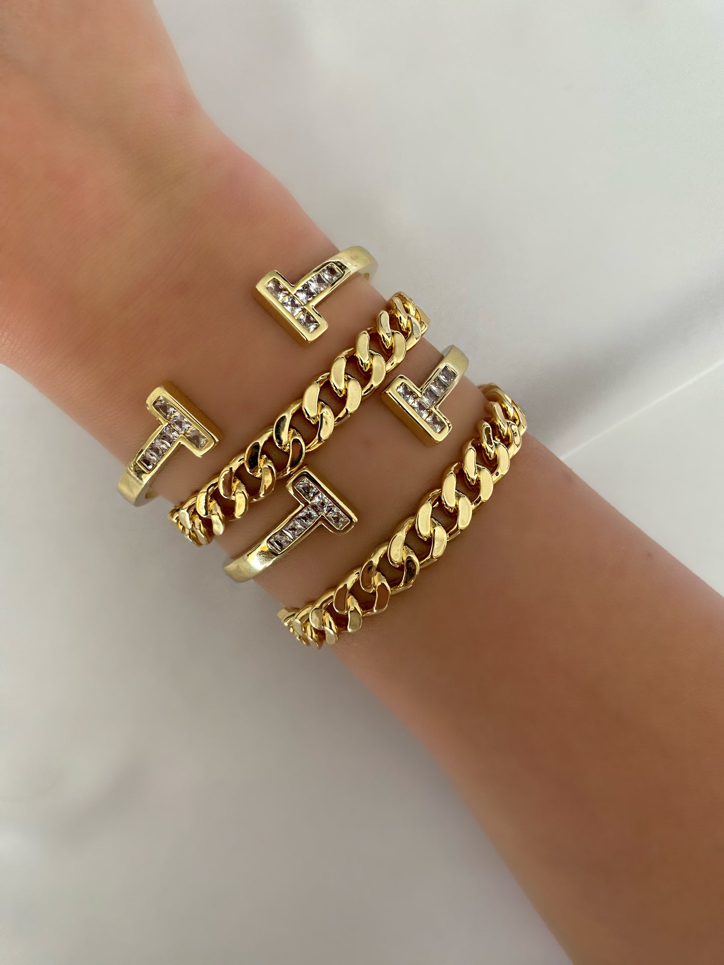 IVANNA Chain Cuff Bangle