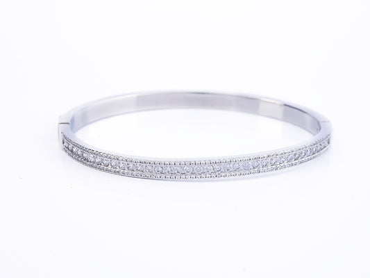 Queen Bangle - Silver Color