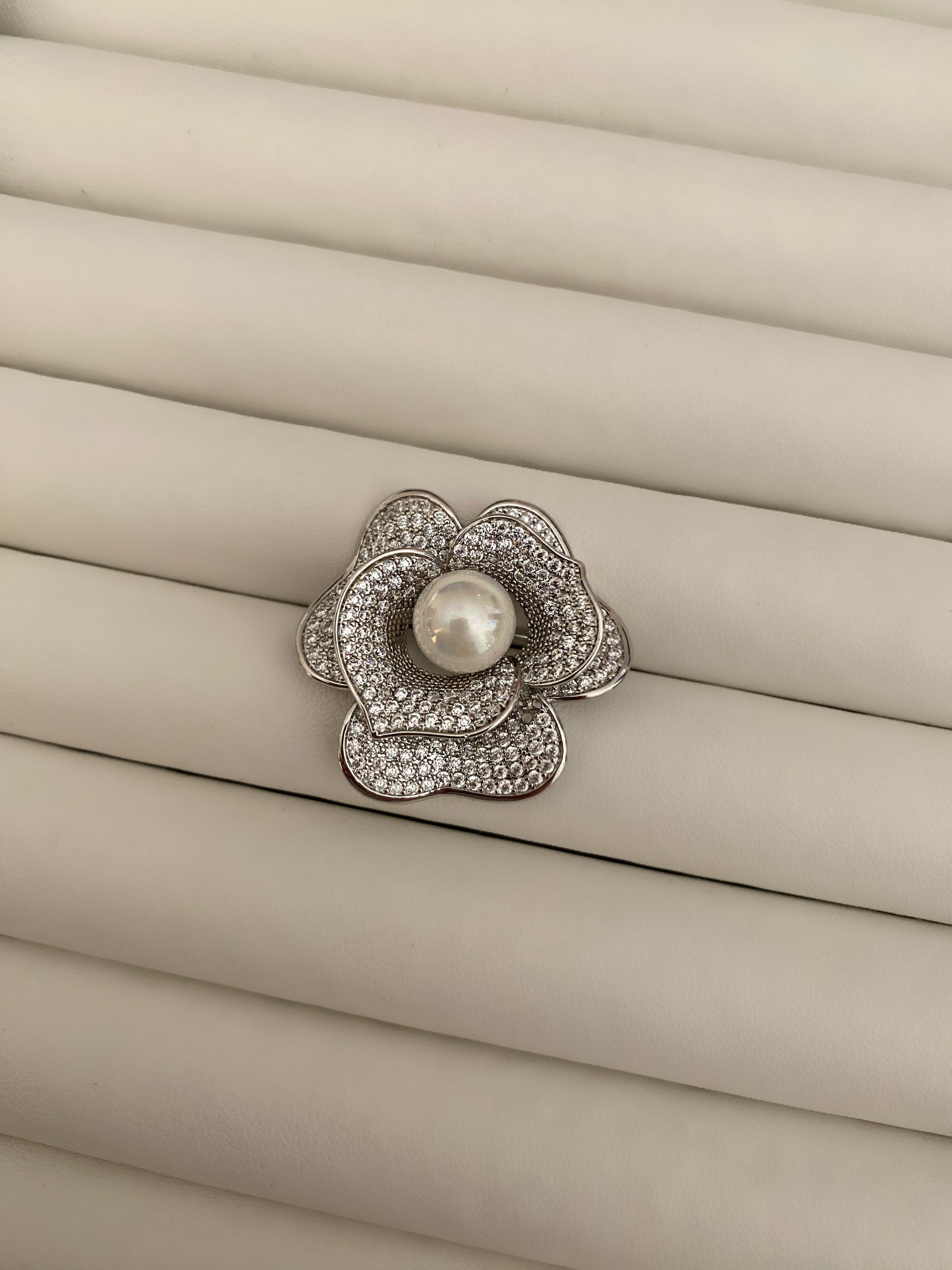 SILVER ROSE Brooch